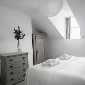 Apartment Oswald House Deluxe 3 Bedroom, Harrogate